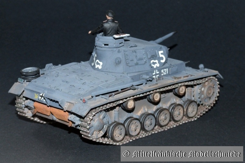 pz3a03.jpg (48509 Byte)