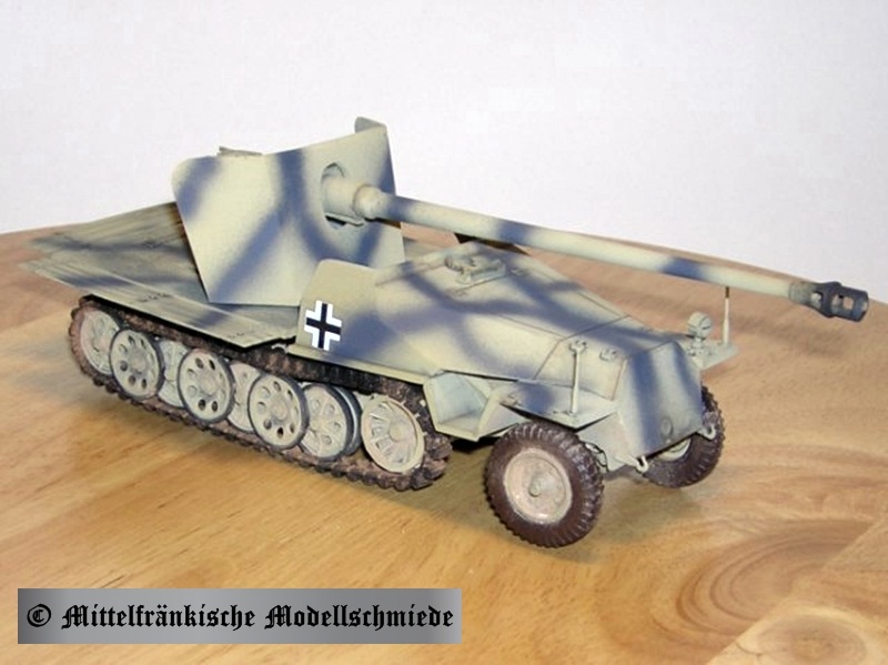 sdkfz251751.jpg (78443 Byte)